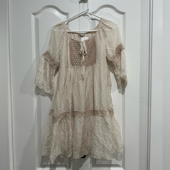 Dress - Picture 1 of 3